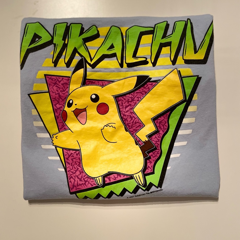 Pikachu Pokémon Tee NWOT 90s style graphic